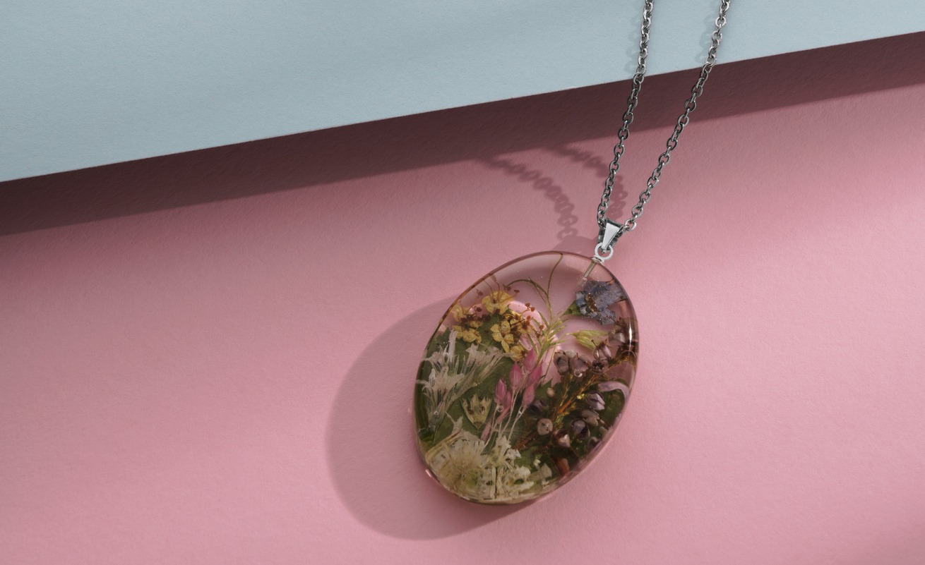 Resin Flower Necklace