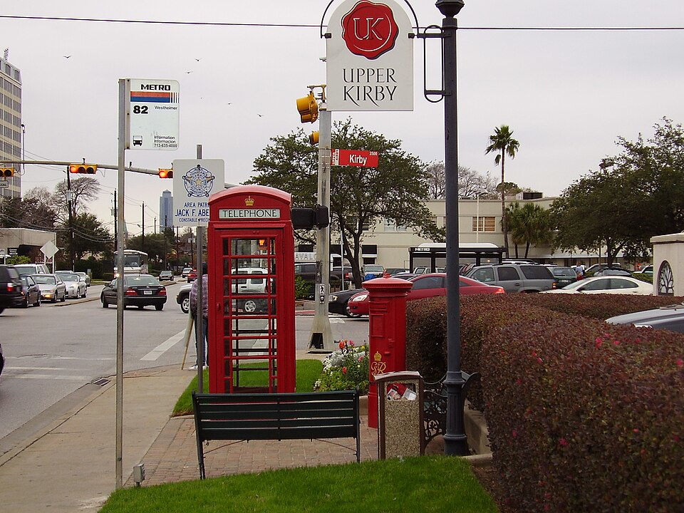 Upper Kirby intersection sign in Houston