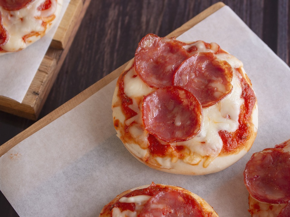 mini pizza with cheese and pepperoni