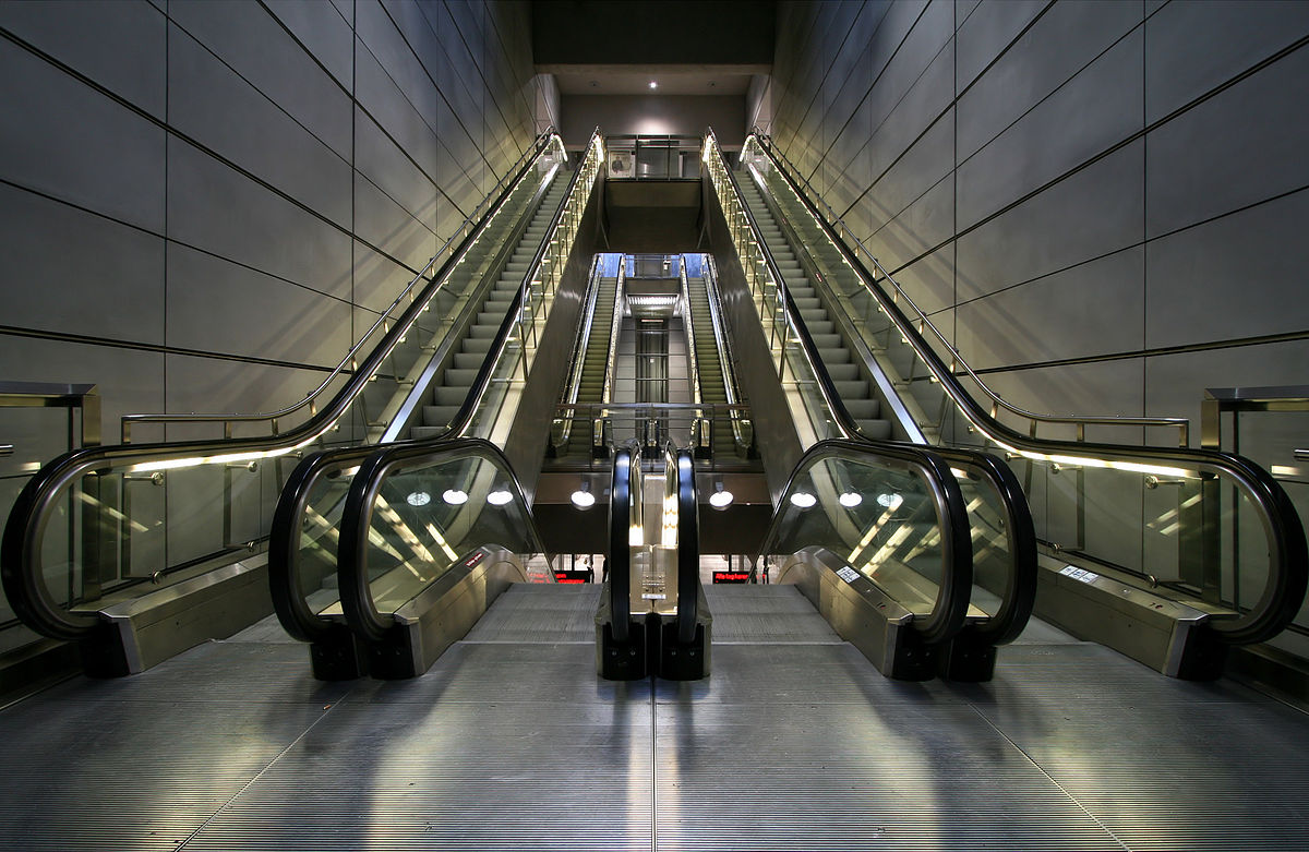 escalator