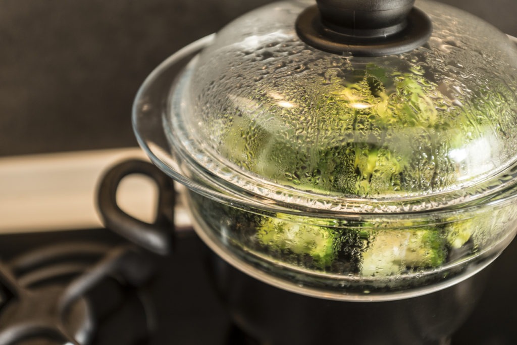 cooking vegetables in a steamer