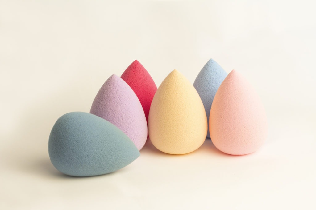 cosmetic sponges, colorful cosmetic sponges
