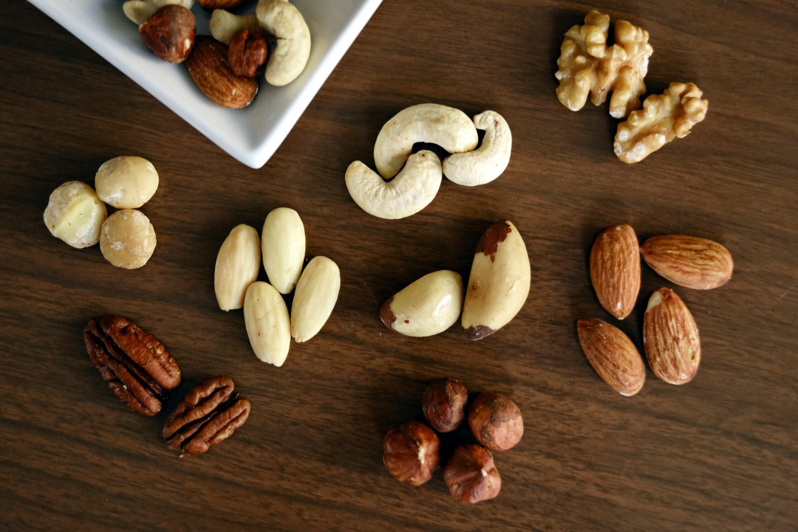 almond nuts cashew nuts