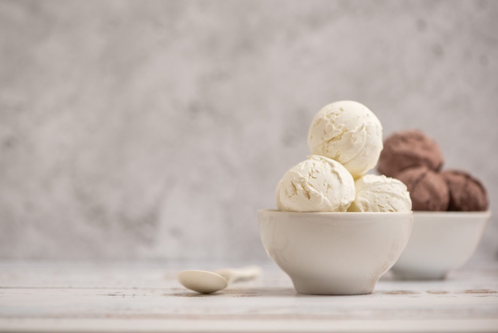 vanilla-chocolate-ice-cream