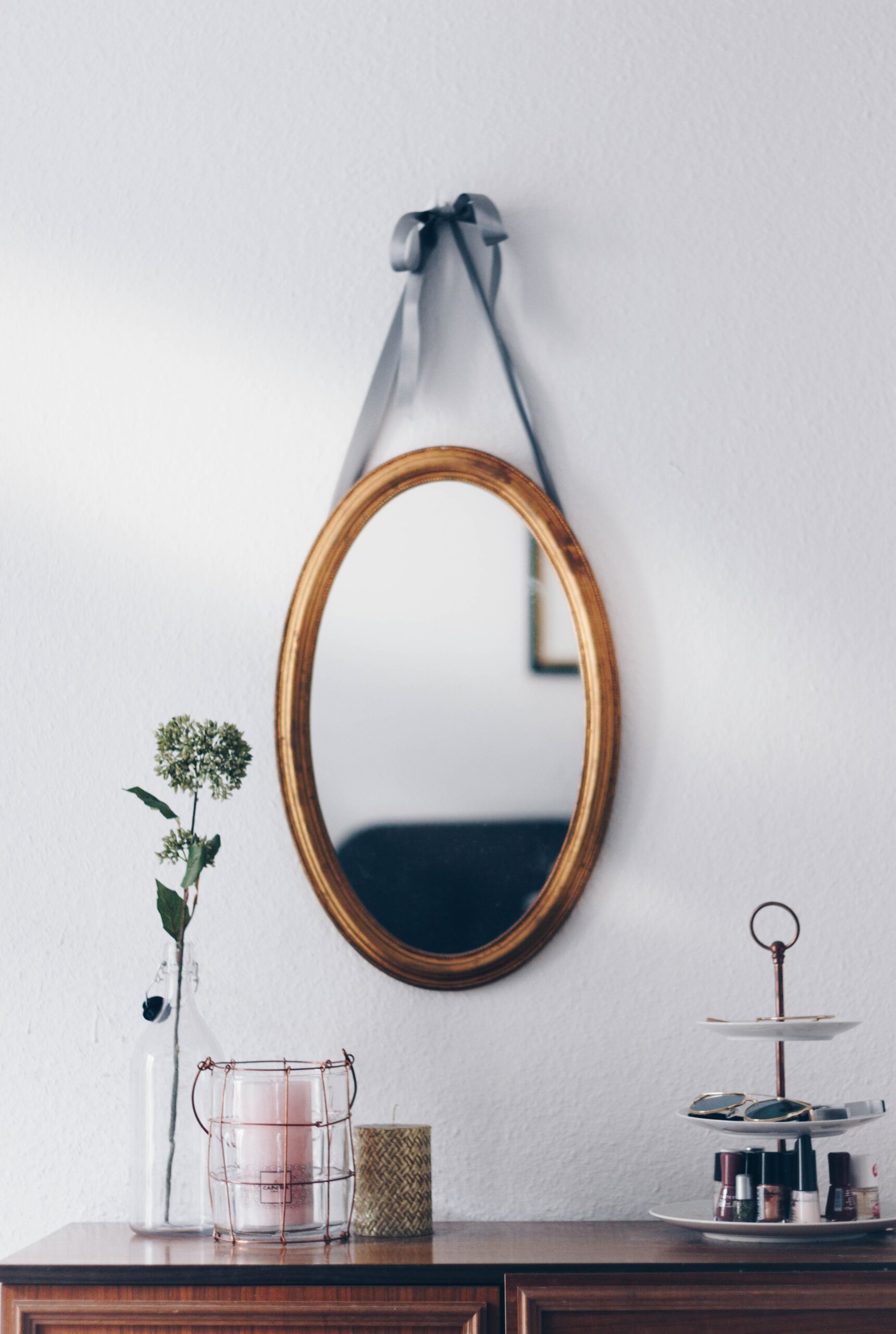 Hanging Mirrors on The Wall