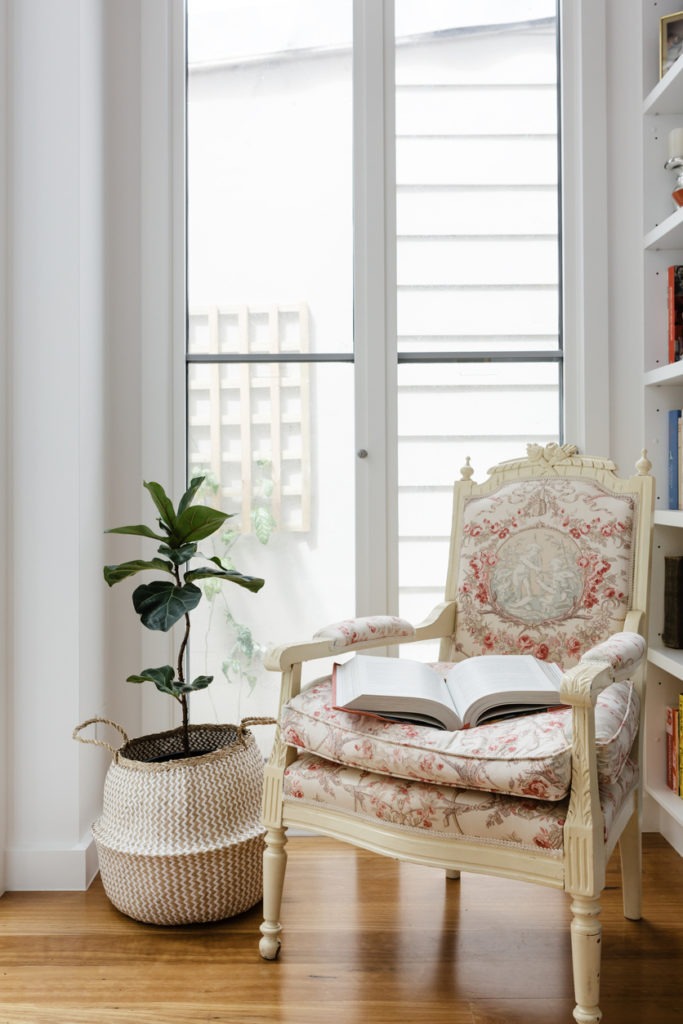 reading Nook, Comfortable Reading Chair