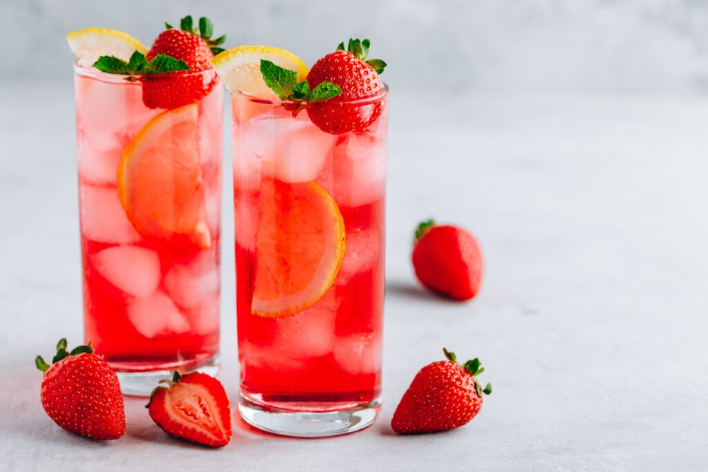 Refreshing Strawberry Mint and lemon Iced Tea or lemonade