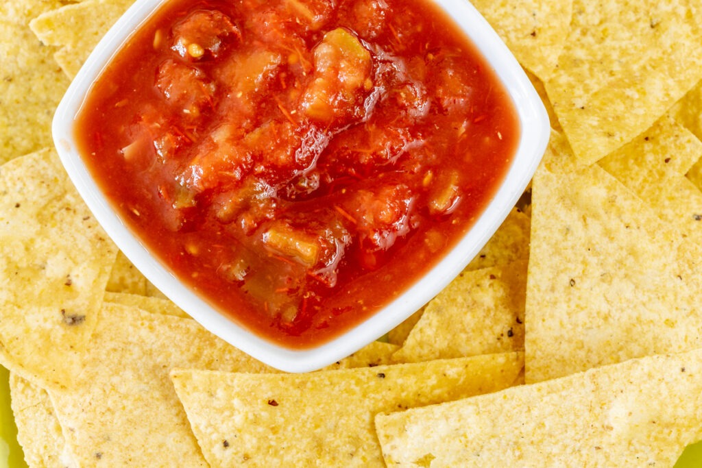 chips-and-a-bowl-of-salsa