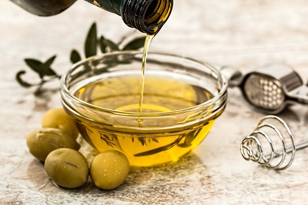 Extra-Virgin-Olive-Oil-Buying-Guide-1