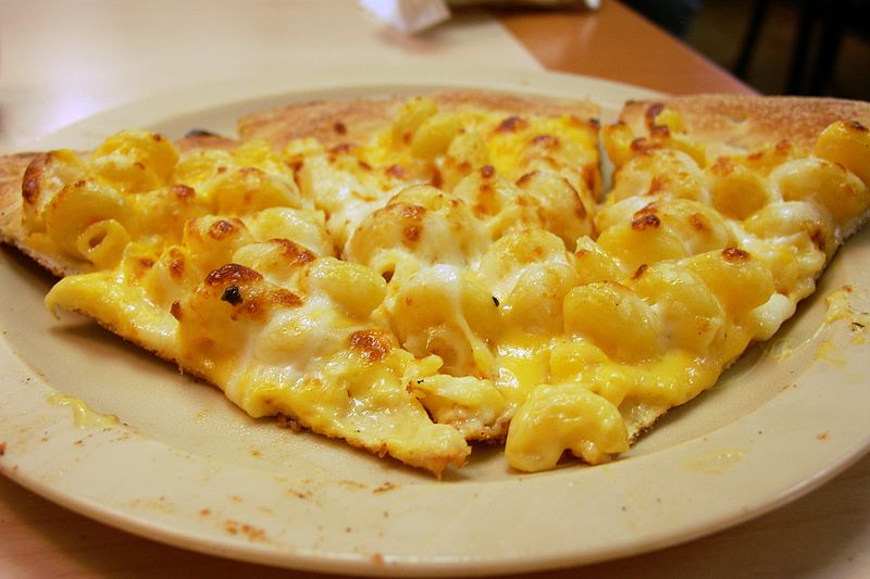 Mac-and-cheese-pizza
