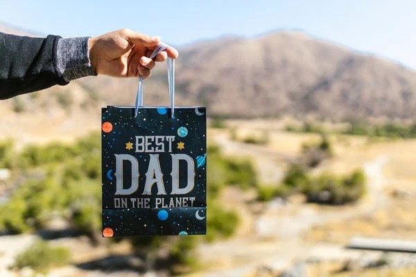Top 5 Unique Gift Ideas for Dads