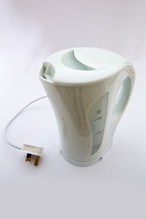 a white electric kettle