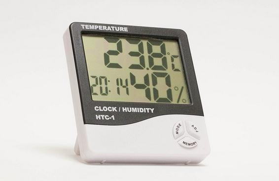 device-for-monitoring-humidity-and-temperature