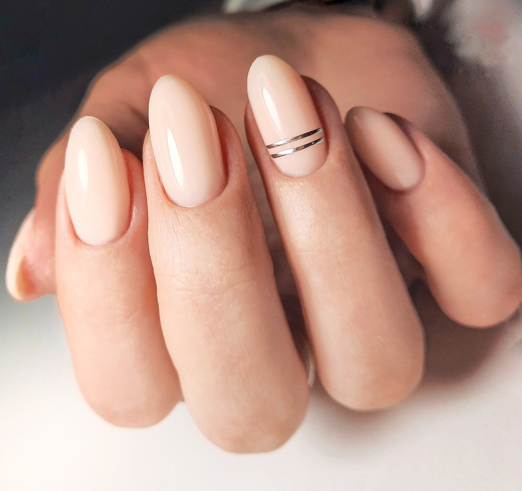 nails with shellac nail polish