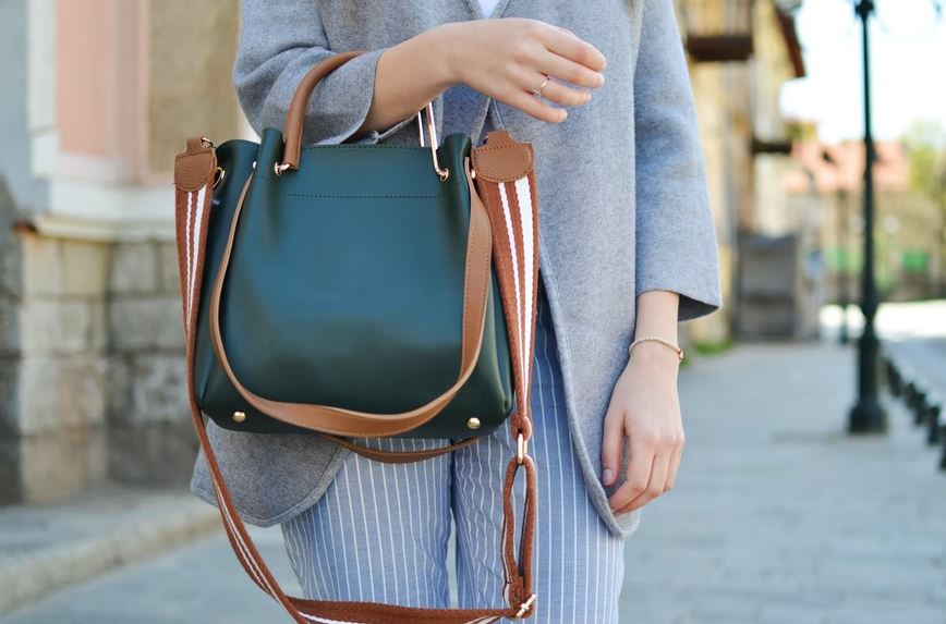 woman carrying a handbag