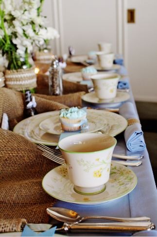 A-tea-party-table-setting