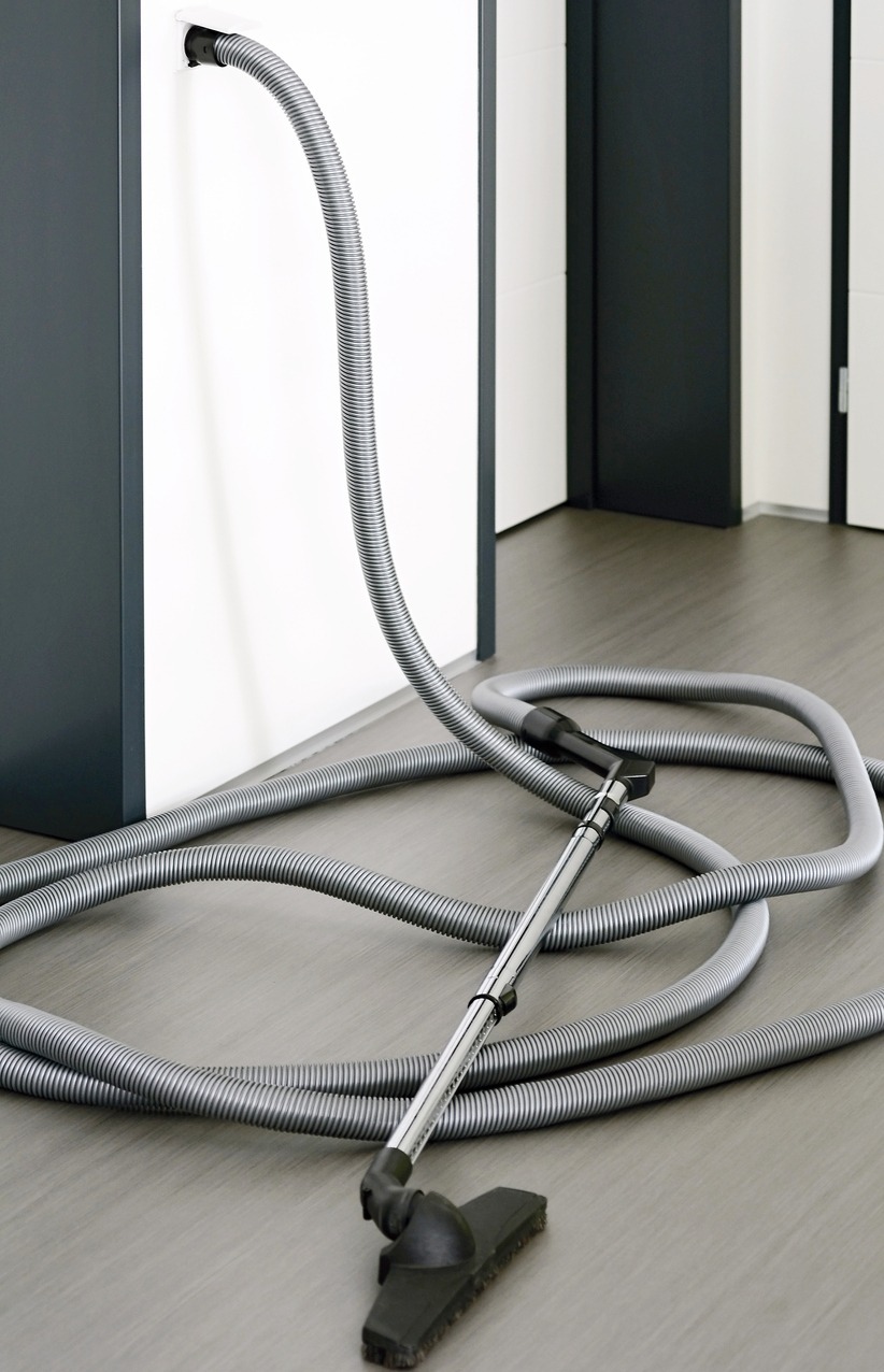Central vacuum cleaner hose