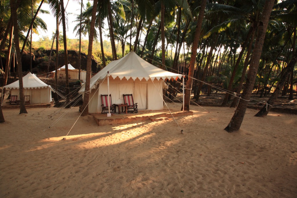  luxury beach tent