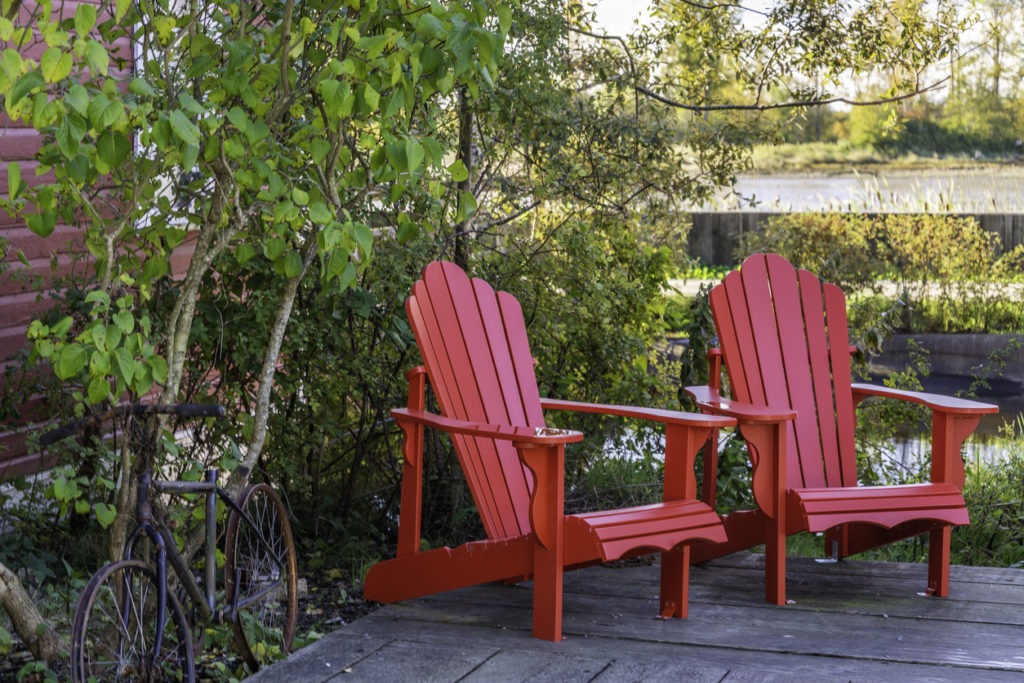 two red lawn chairs