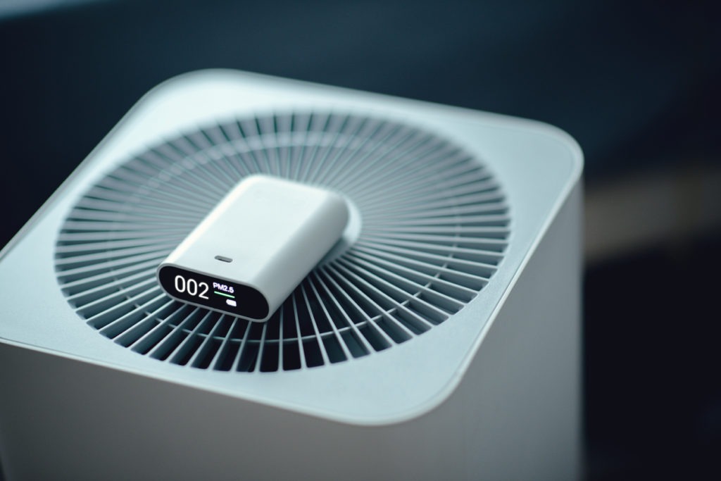 air purifier that measures indoor air quality