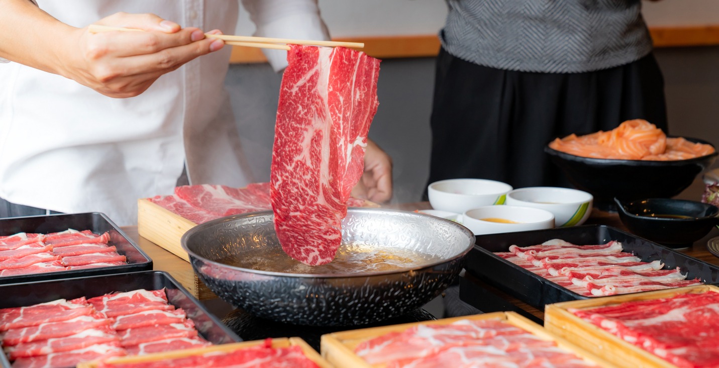 Hot Pot – Dish, Shabu Shabu, Wagyu Beef, Beef, Chinese Culture, Cooking, Dinner, Meat, Chef, Chopsticks, Close-up, Cooking Pan, Dining, Flower Pot, Food