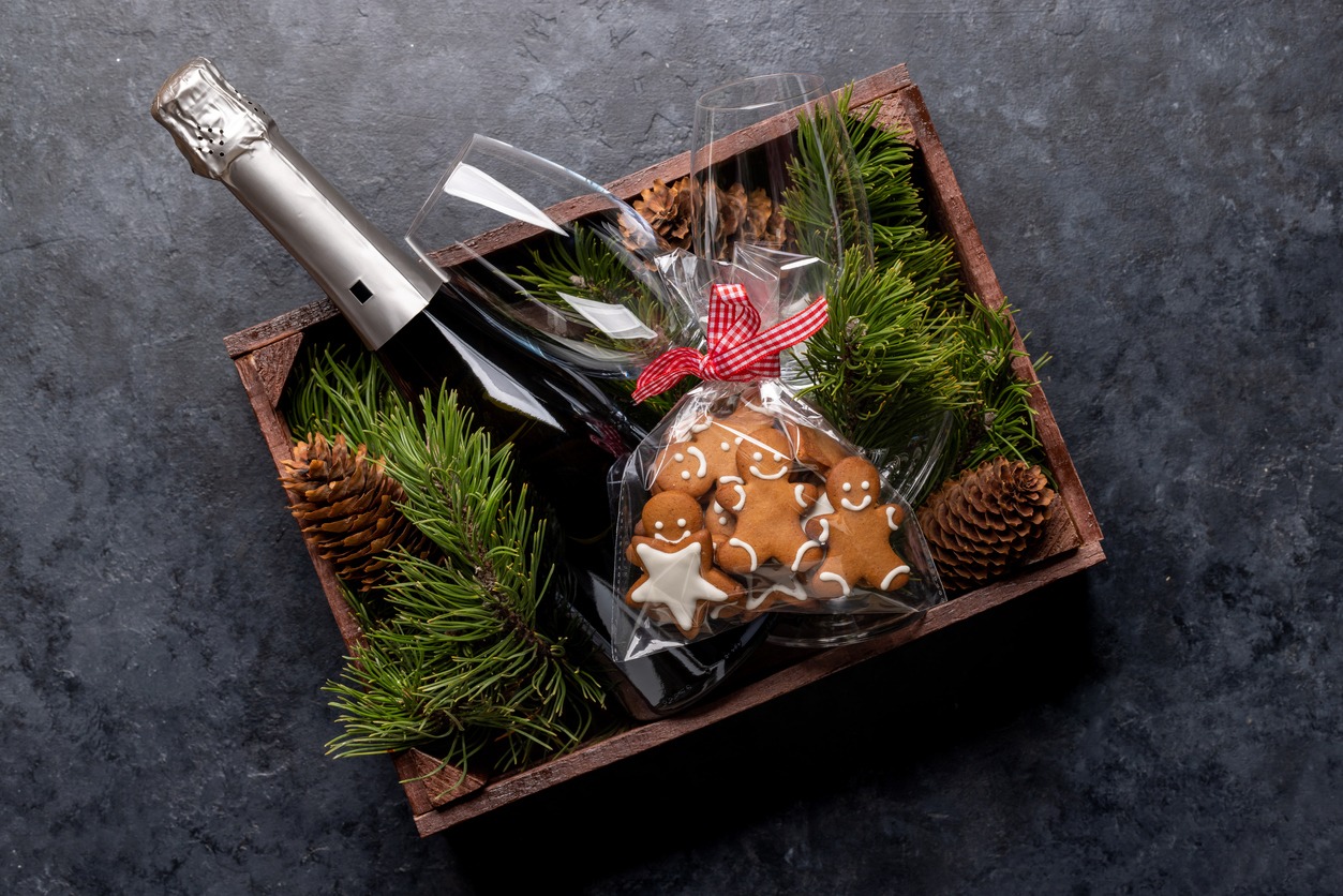Champagne Flute, Campagne, Celebration, Celebration Event, Box, - Container, Bottle, Anniversary, Above, Alcohol Drink, Basket, Christmas Present, Cookie, Fir Tree, Drink, Drinking Glasses, Gingerbread Man, Package, Pinaceae, Greeting Card