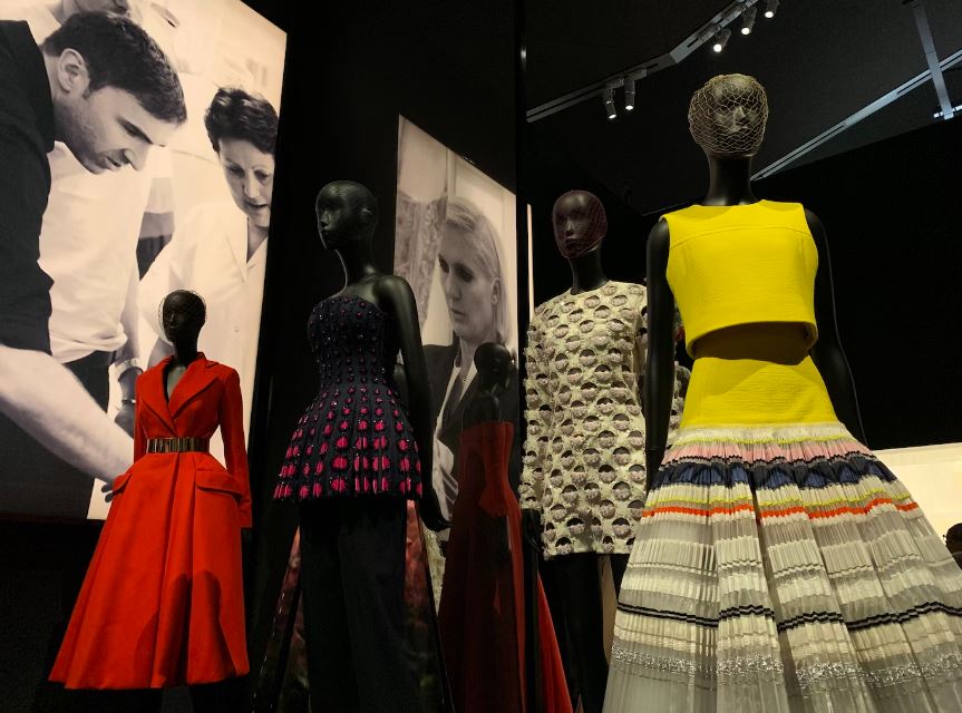 Patterns, Design, Icon, Clothing, Robe, Yellow, Couture, London, Dior, Designs, Aesthetic, Exhibition