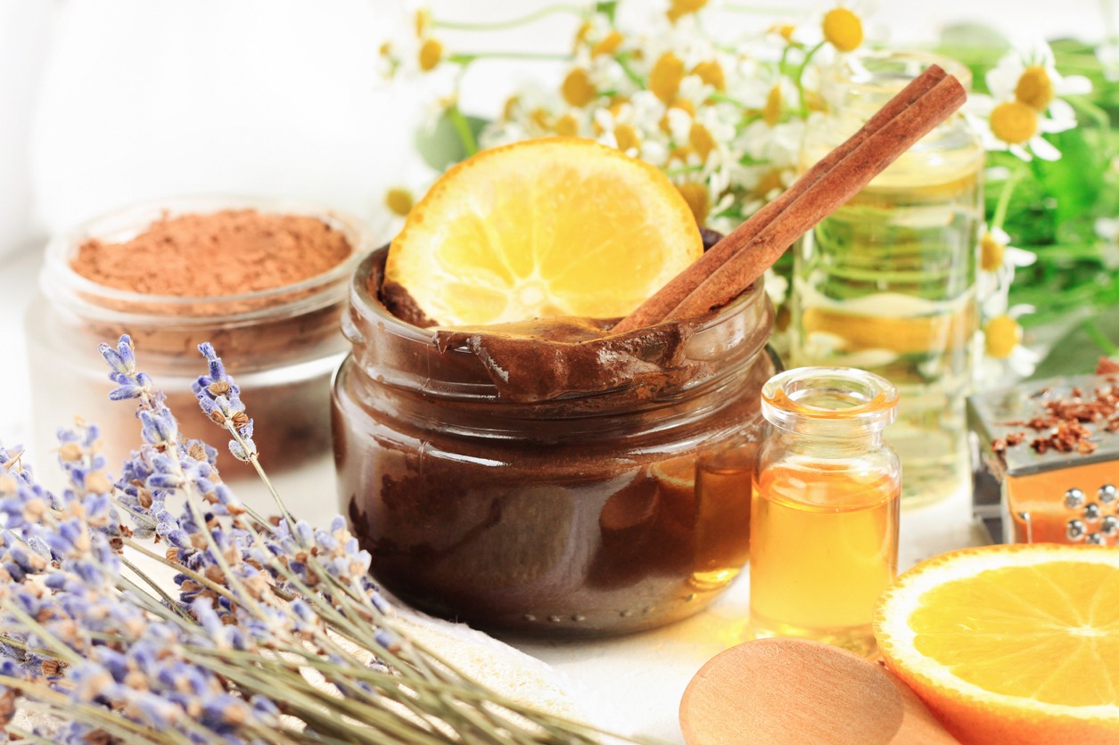Skin Care, Honey, Cinnamon, Ingredient, Herbal Medicine, Natural Condition, Exfoliation, DIY, Homemade, Essential Oil, Orange-Fruit, Healthcare and Medicine, Medicine, Moisturizer, Anti-Aging, Chocolate, Healthy Lifestyle, Vitamin, Citrus Fruit, Organic, Scented, Detox, Freshness, Making, Recipe, Variation, Mud Therapy, Beauty Treatment, Beauty